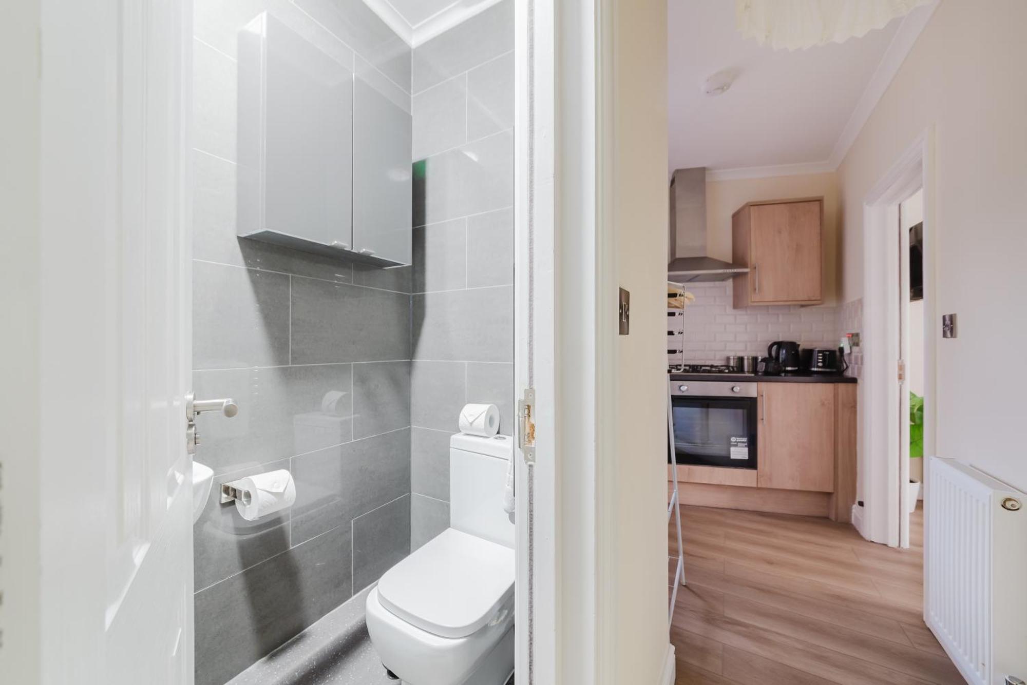 Modern Cosy Corner Flat 3 Bed And Loft Sleep 7 People Apartment Londra Exterior foto