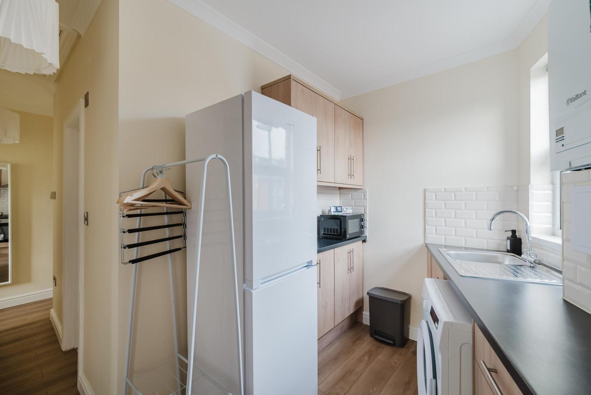 Modern Cosy Corner Flat 3 Bed And Loft Sleep 7 People Apartment Londra Exterior foto